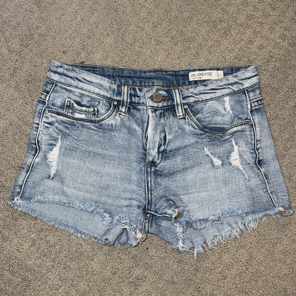 Blank NYC Distressed Hiker Cut Off Shorts - Picture 7 of 9